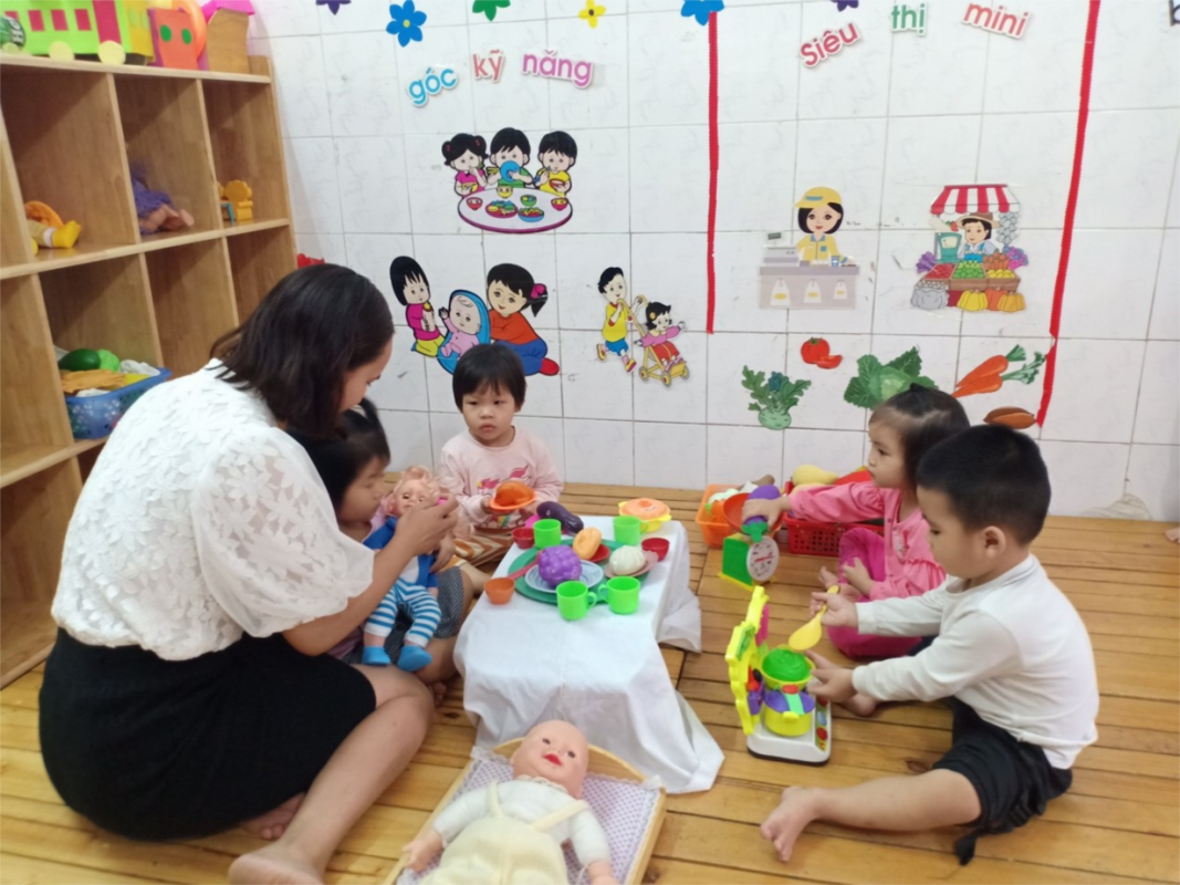 Một số biện pháp giúp trẻ 24 – 36 tháng nhanh thích nghi với trường lớp mầm non