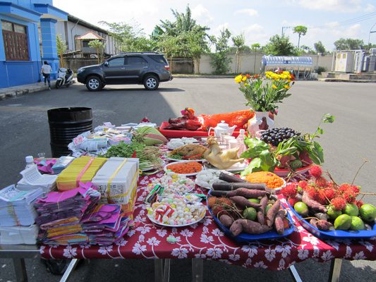 Cách Cúng Cô Hồn Trong Nhà, Ngoài Sân: Lựa Chọn Hợp Lý Cho Tâm Linh